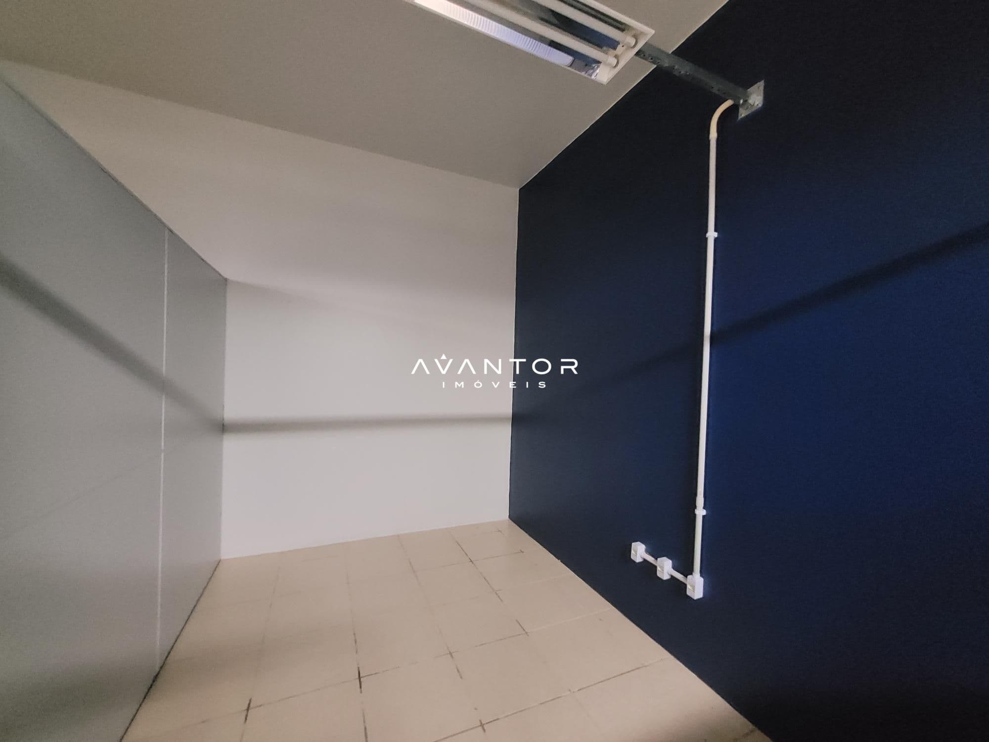 Sala Comercial com 9 salas para alugar em Nossa Senhora Medianeira, Santa Maria/RS — foto 18 de 22