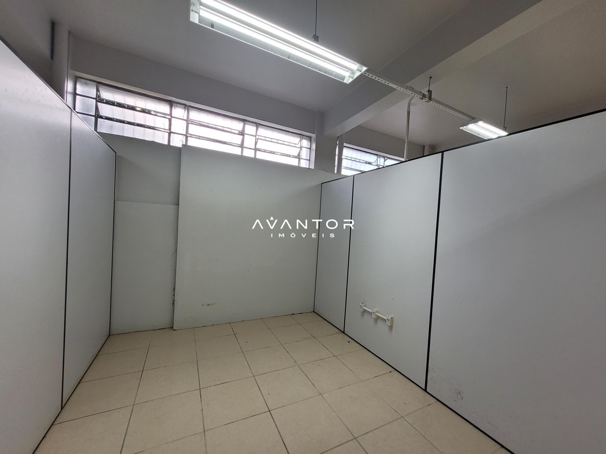 Sala Comercial com 9 salas para alugar em Nossa Senhora Medianeira, Santa Maria/RS — foto 20 de 22