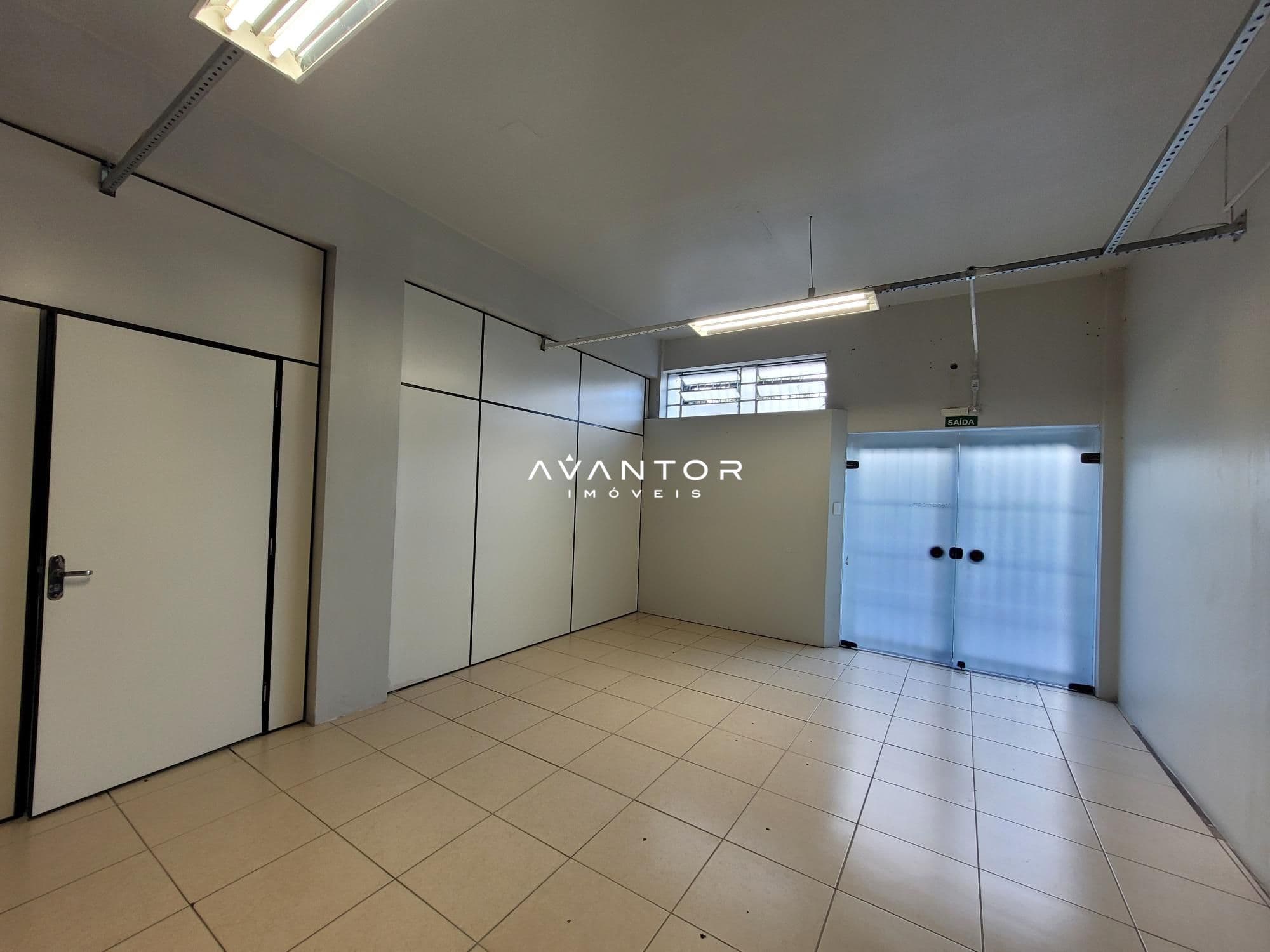 Sala Comercial com 9 salas para alugar em Nossa Senhora Medianeira, Santa Maria/RS — foto 21 de 22