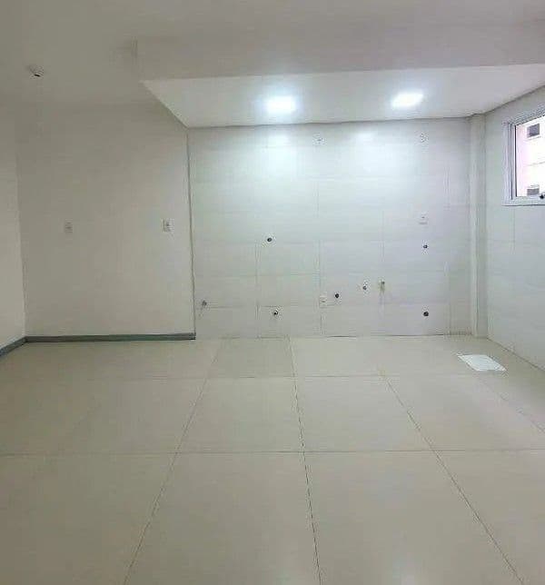 Kitnet studio disponível para locação e venda no bairro Camobi em Santa Maria — Studio com 1 quarto à venda em Camobi, Santa Maria/RS
