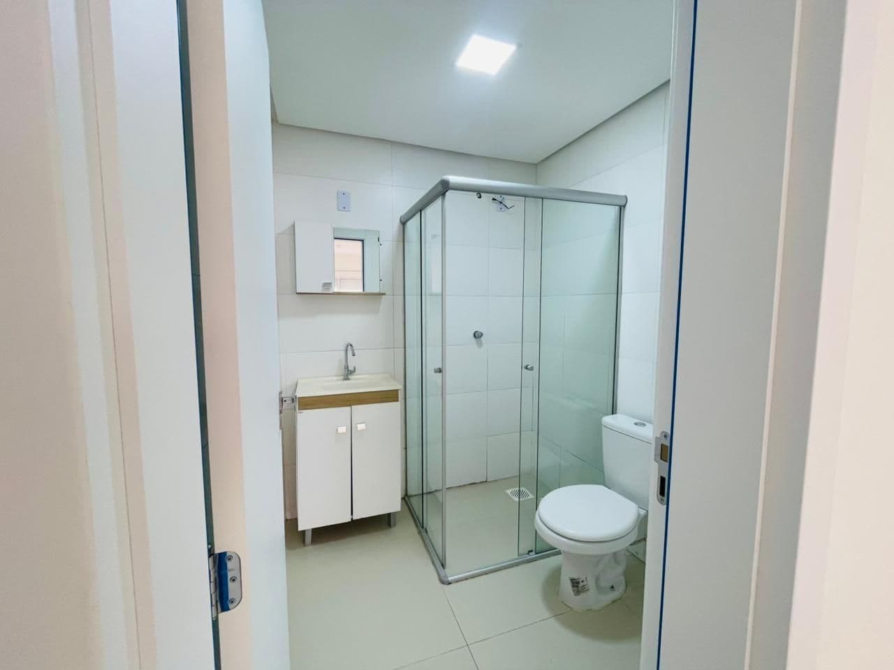 Kitnet studio disponível para locação e venda no bairro Camobi em Santa Maria — Studio com 1 quarto à venda em Camobi, Santa Maria/RS