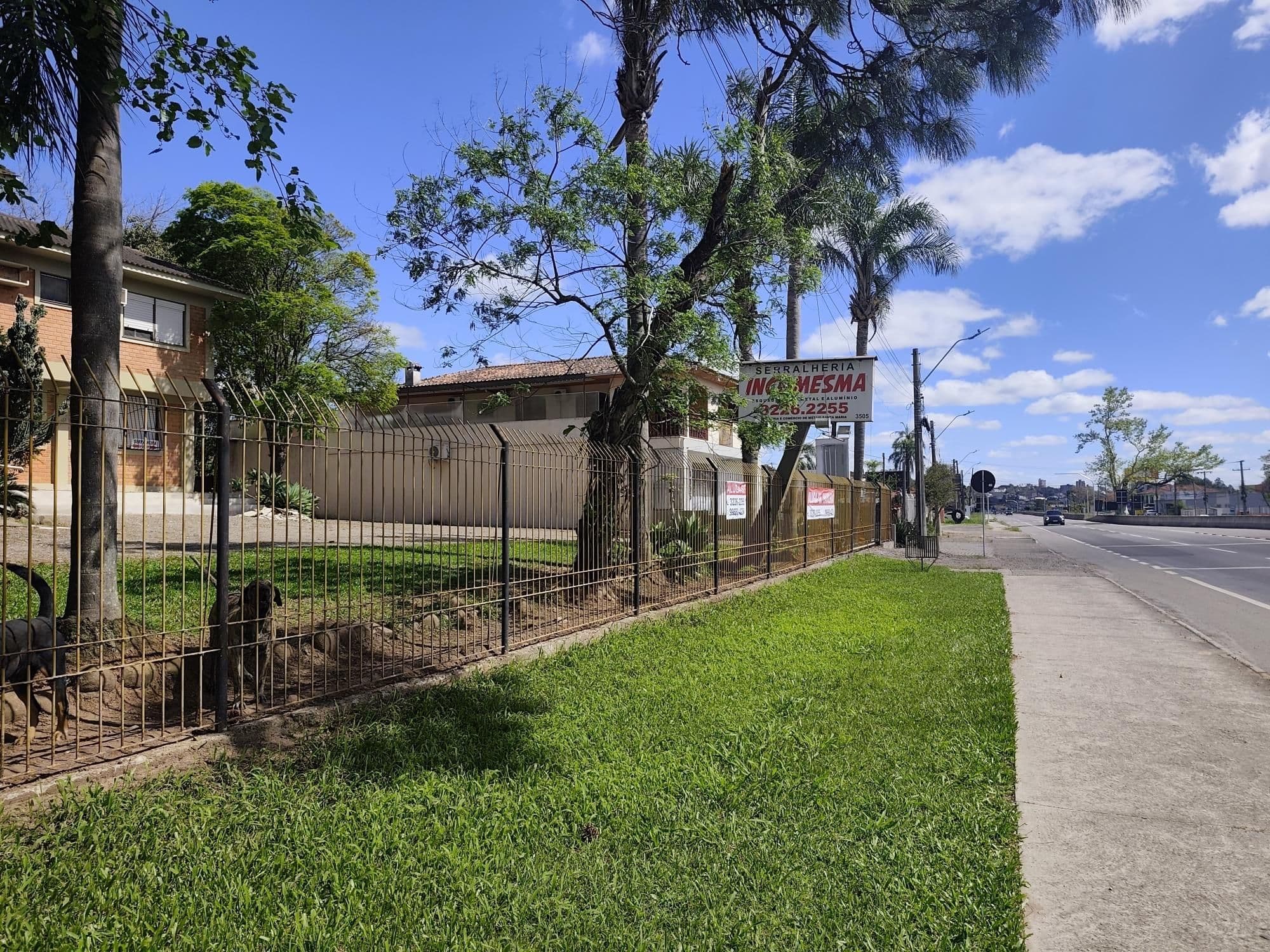 Pavilhão para Venda e locação na Avenida Prefeito Evandro Behr no bairro Camobi em Santa M — Pavilhão com 3 salas à venda em Camobi, Santa Maria/RS