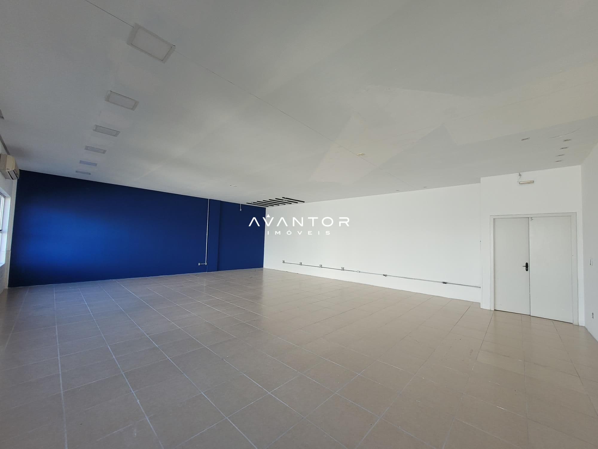 Sala Comercial com 1 sala para alugar no Espaço Alexandre Cortez, em Nossa Senhora Medianeira, Santa Maria/RS — foto 4 de 6
