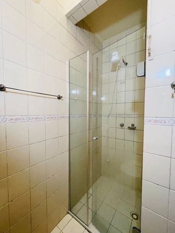 Casa duplex semi mobiliada de 2 dormitórios, sala de estar, banheiro social, cozinha, área — Casa com 2 quartos à venda em Passo D'Areia, Santa Maria/RS