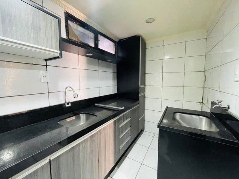 Casa duplex semi mobiliada de 2 dormitórios, sala de estar, banheiro social, cozinha, área — Casa com 2 quartos à venda em Passo D'Areia, Santa Maria/RS