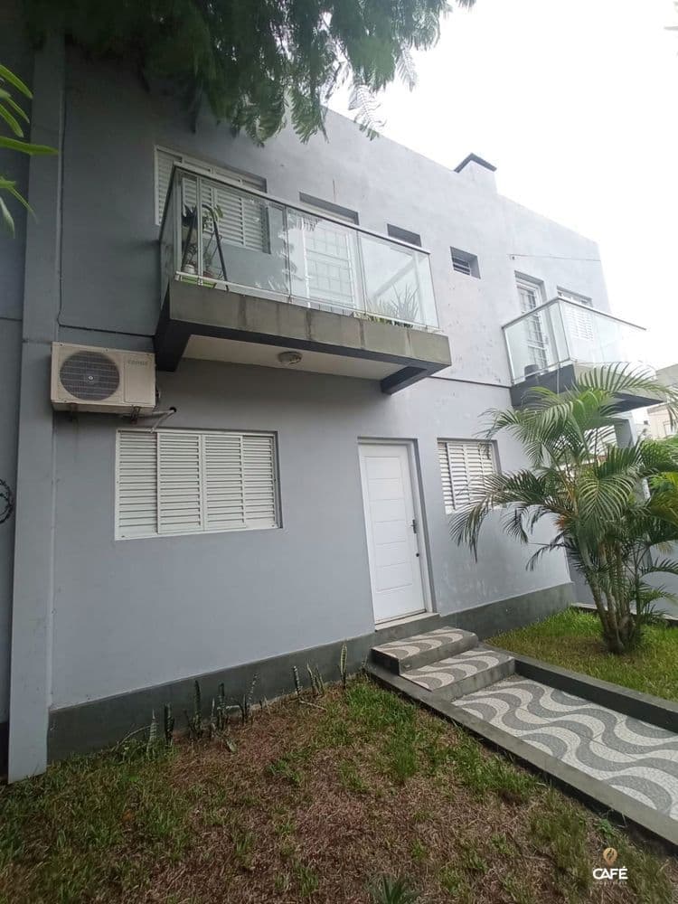Kitnet Com Banheiro e Sacada Próximo a UFN — Studio com 1 quarto para alugar em Nossa Senhora do Rosário, Santa Maria/RS