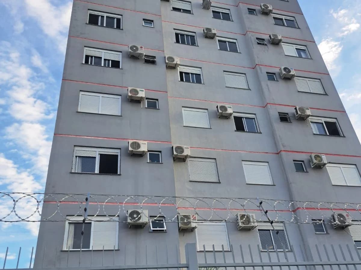 Lindo apartamento com 3 dormitórios em andar alto — Residencial Camélias, Passo D'Areia, Santa Maria/RS