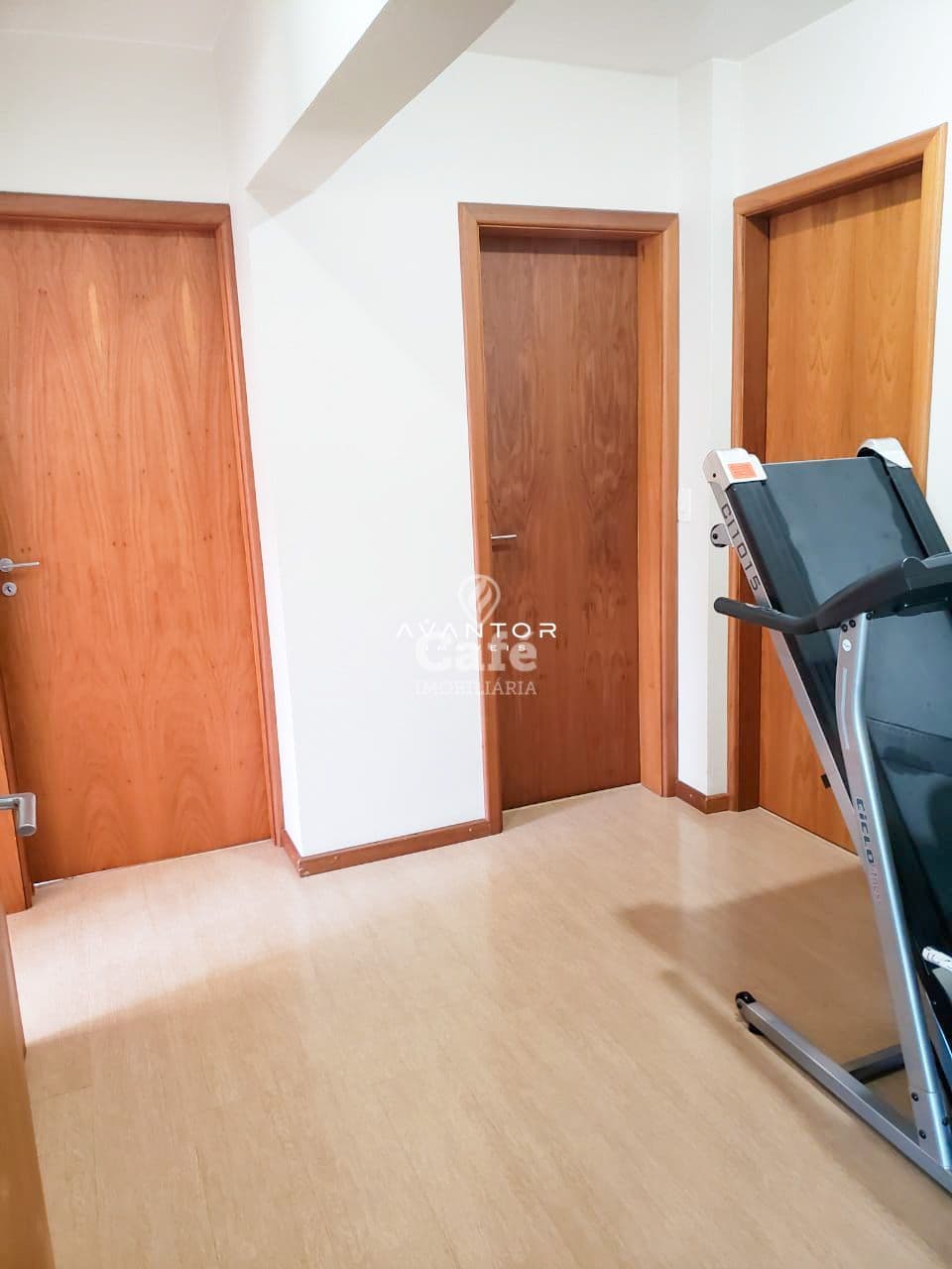 Residencial Costa Del Sol, 3 dormitorios, 1 suite, 1 vaga de garagem e localização privile — Apartamento com 3 quartos à venda em Centro, Santa Maria/RS