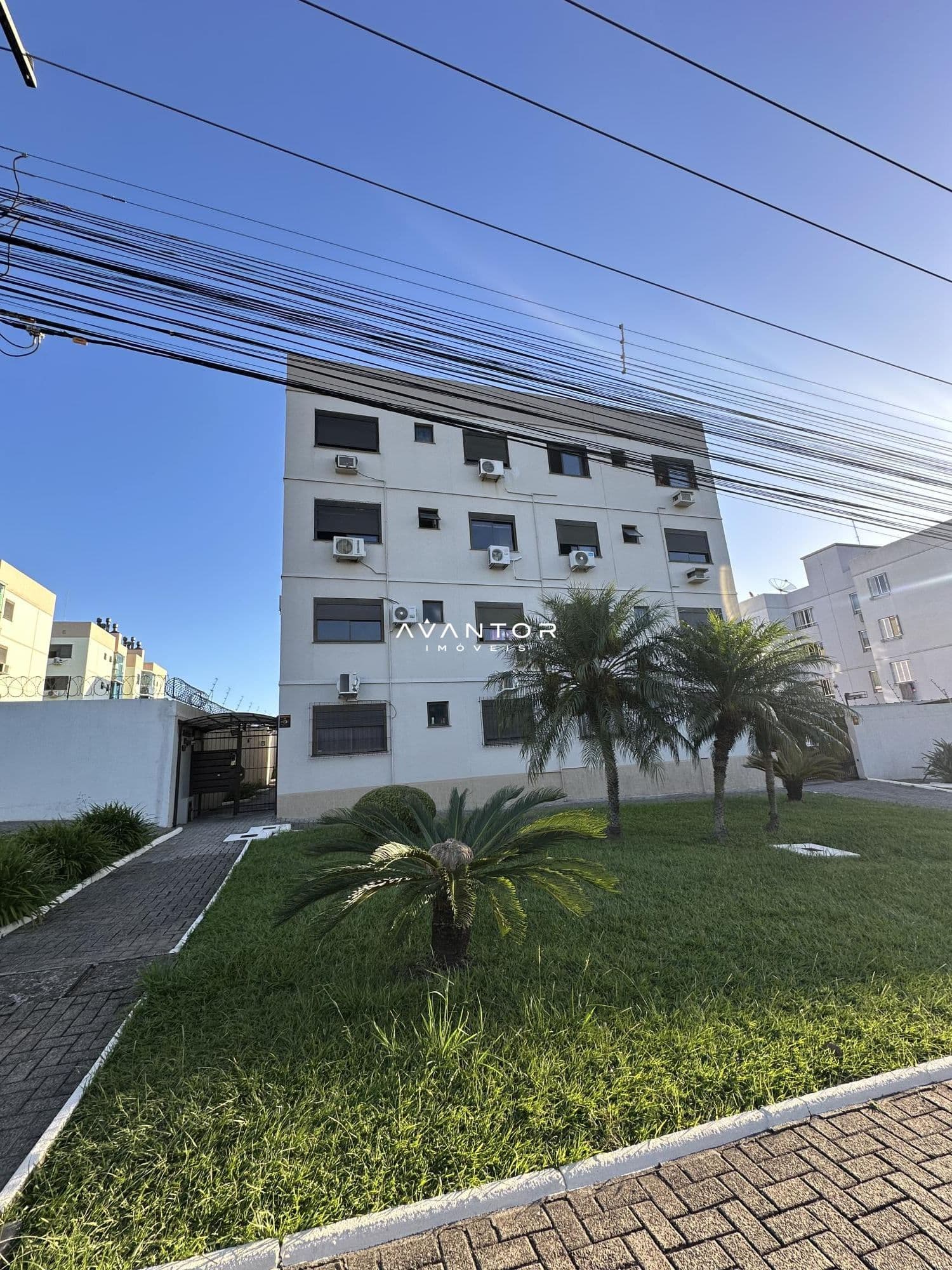 Fachada do edifício com área externa — Apartamento com 3 quartos à venda em Nossa Senhora de Lourdes, Santa Maria/RS