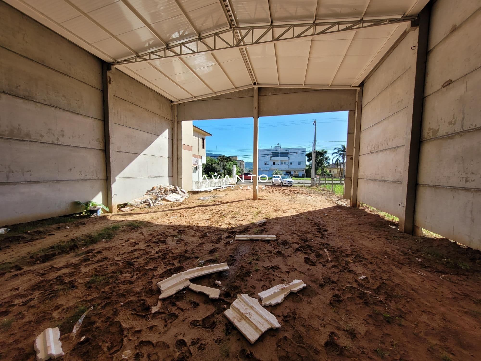 Pavilhão com 1 sala para alugar em Camobi, Santa Maria/RS — foto 4 de 5
