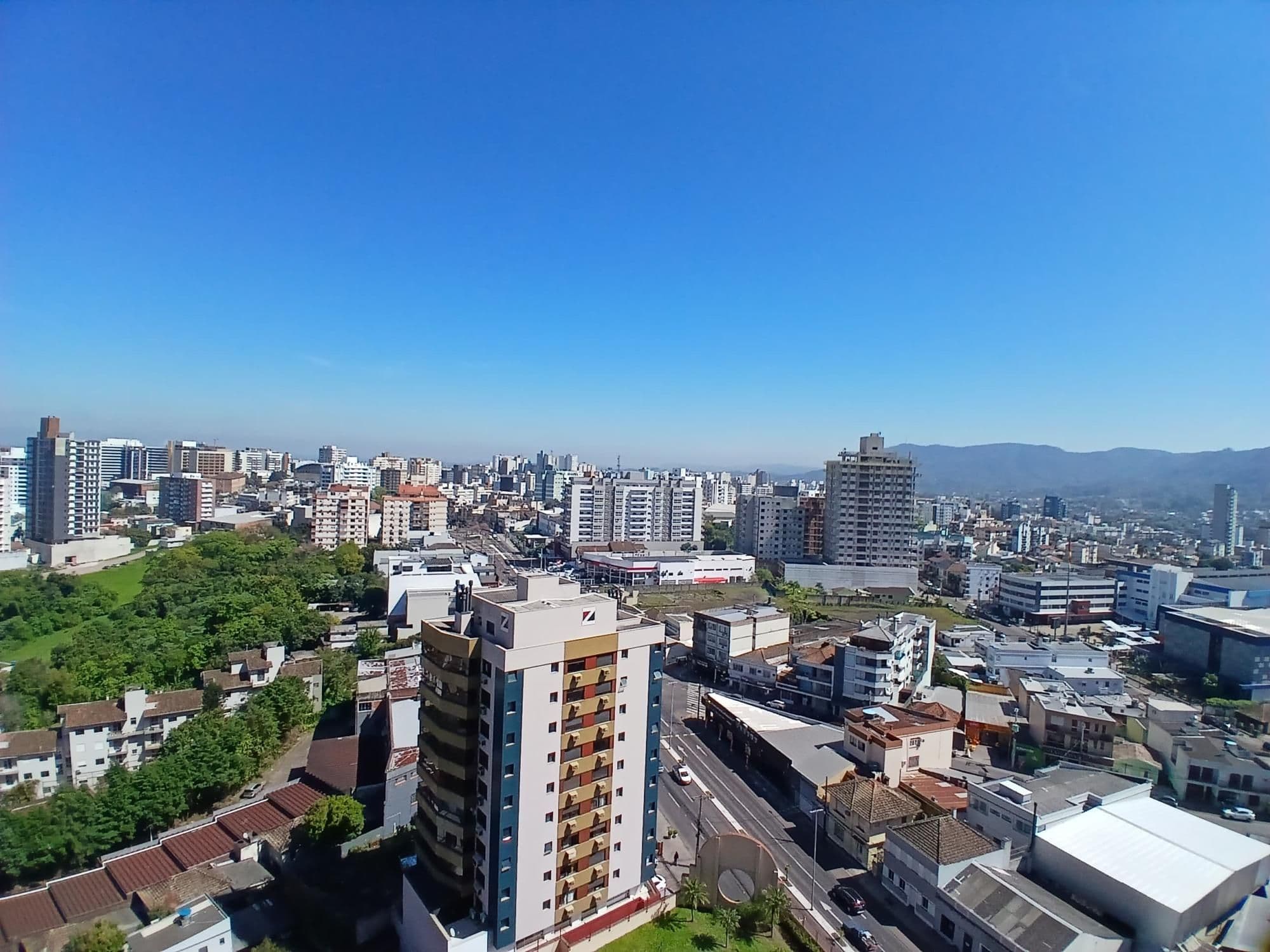 Apartamento De 3 Dormitórios Para Locação No Residencial Royal Plaza — Apartamento com 3 quartos para alugar em Nossa Senhora das Dores, Santa Maria/RS