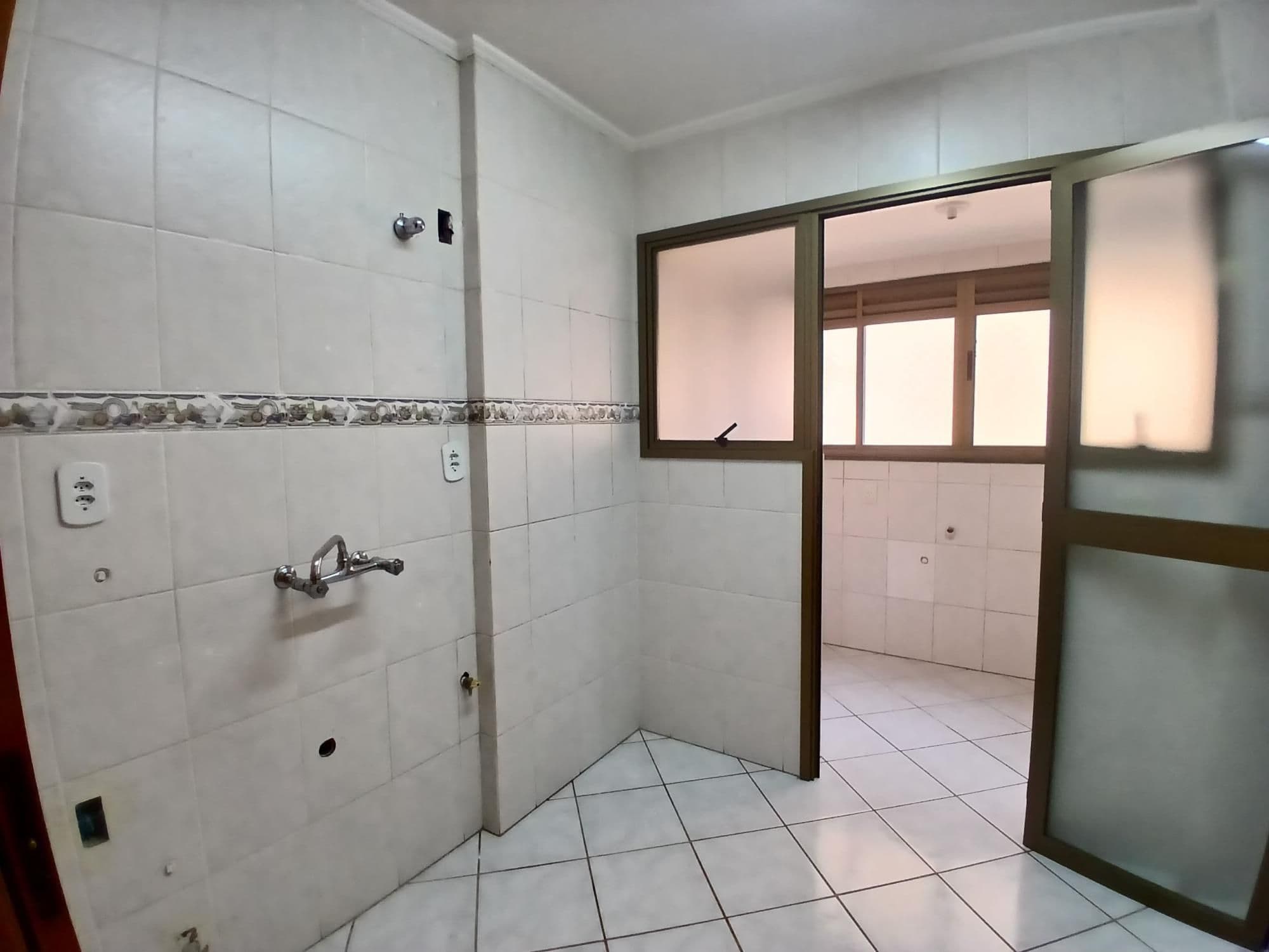 Apartamento De 3 Dormitórios Para Locação No Residencial Royal Plaza — Apartamento com 3 quartos para alugar em Nossa Senhora das Dores, Santa Maria/RS
