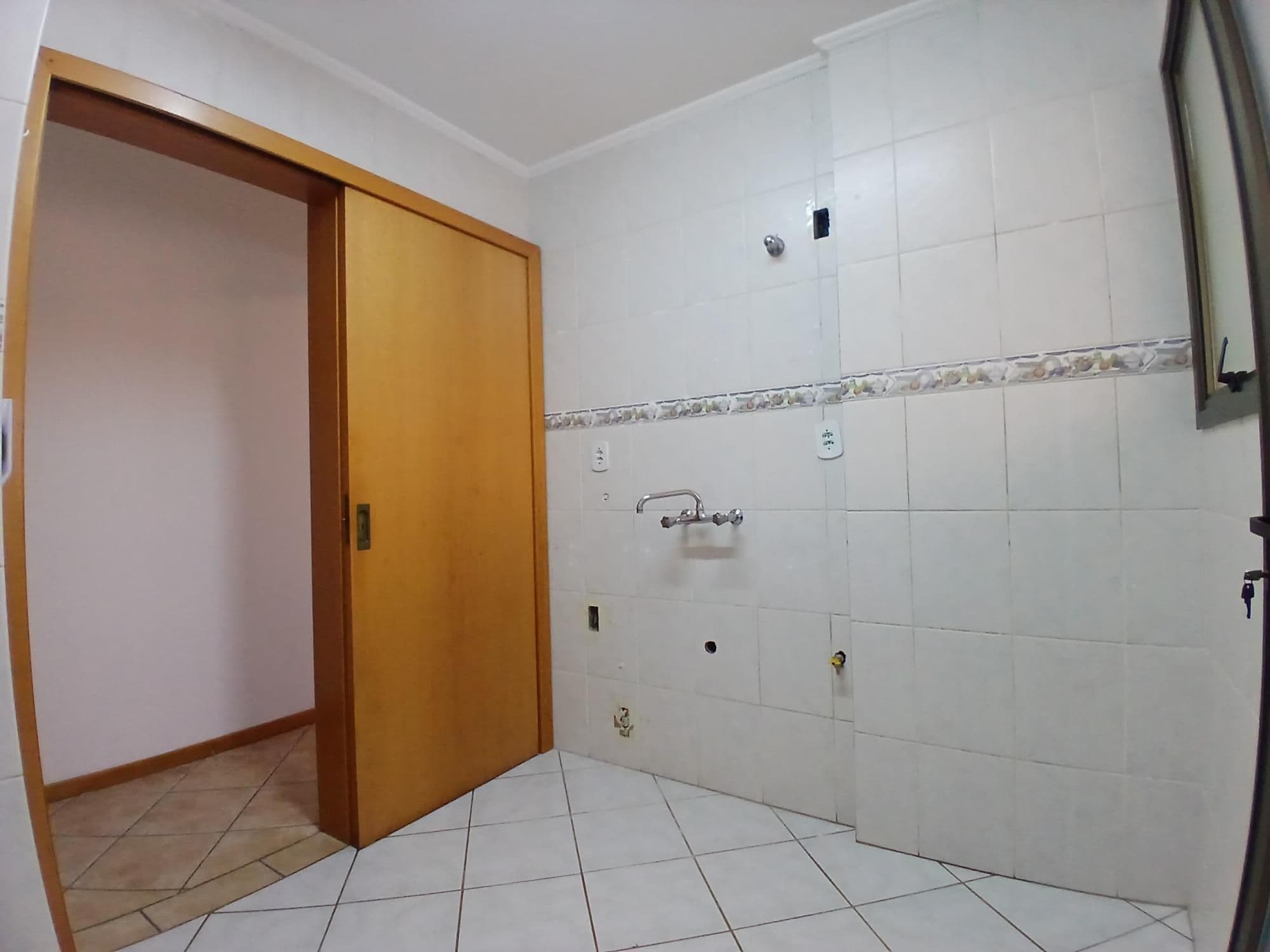 Apartamento De 3 Dormitórios Para Locação No Residencial Royal Plaza — Apartamento com 3 quartos para alugar em Nossa Senhora das Dores, Santa Maria/RS