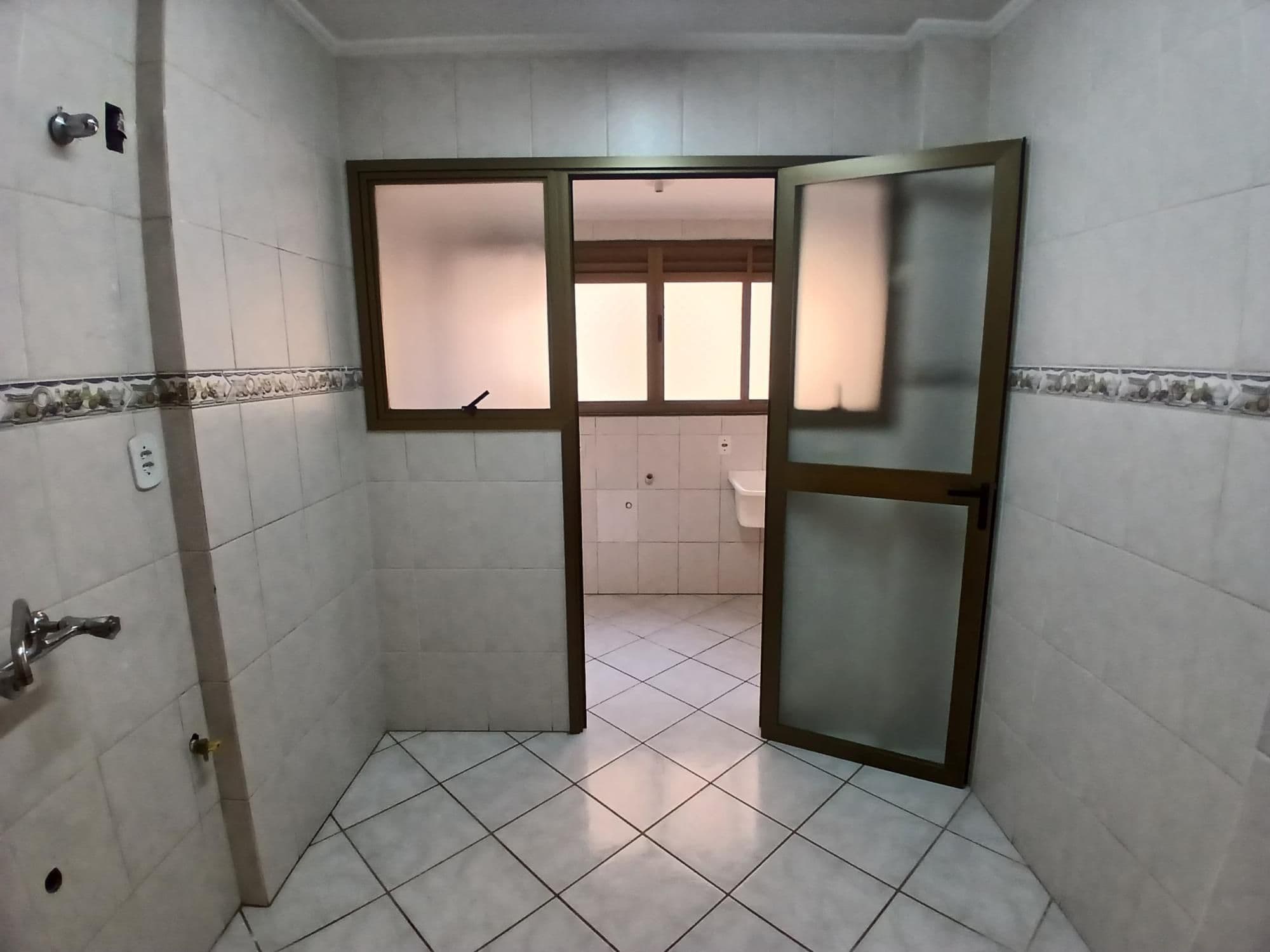 Apartamento De 3 Dormitórios Para Locação No Residencial Royal Plaza — Apartamento com 3 quartos para alugar em Nossa Senhora das Dores, Santa Maria/RS
