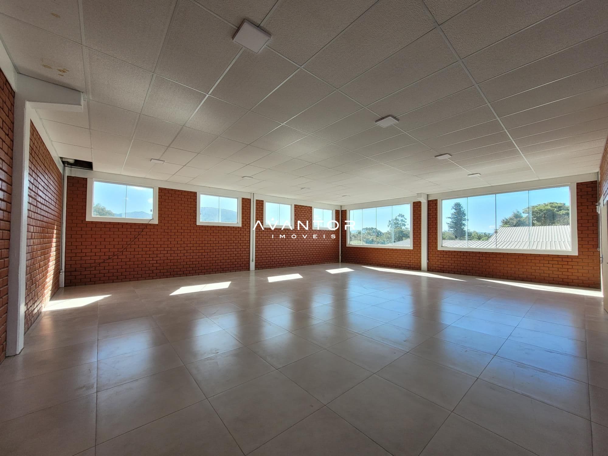 Sala Comercial com 1 sala para alugar em Camobi, Santa Maria/RS — foto 4 de 14