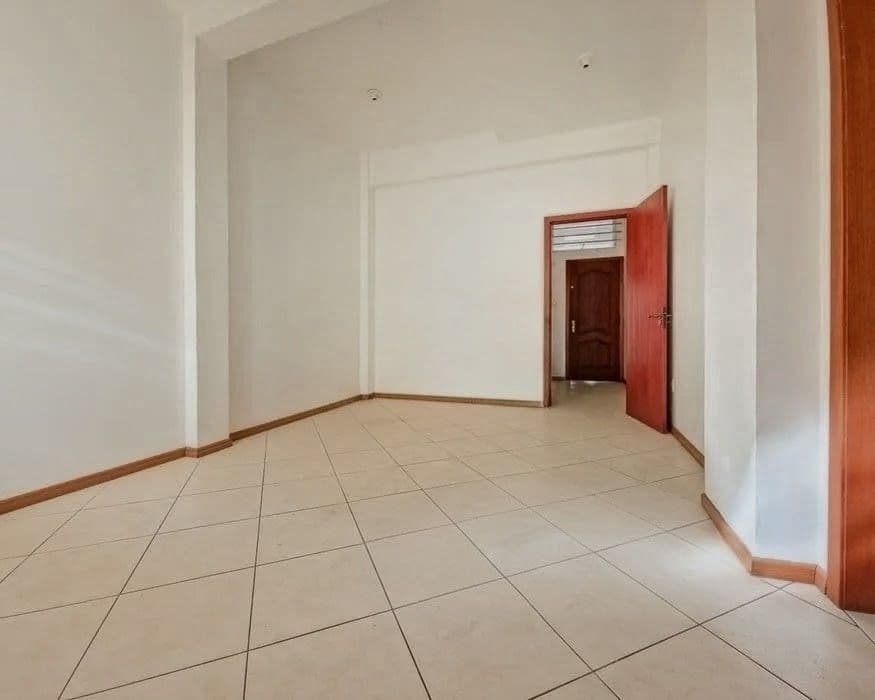 Apartamento Central de 1 dormitório, sala de estar, banheiro social, cozinha e área de ser — Apartamento com 1 quarto para alugar em Centro, Santa Maria/RS