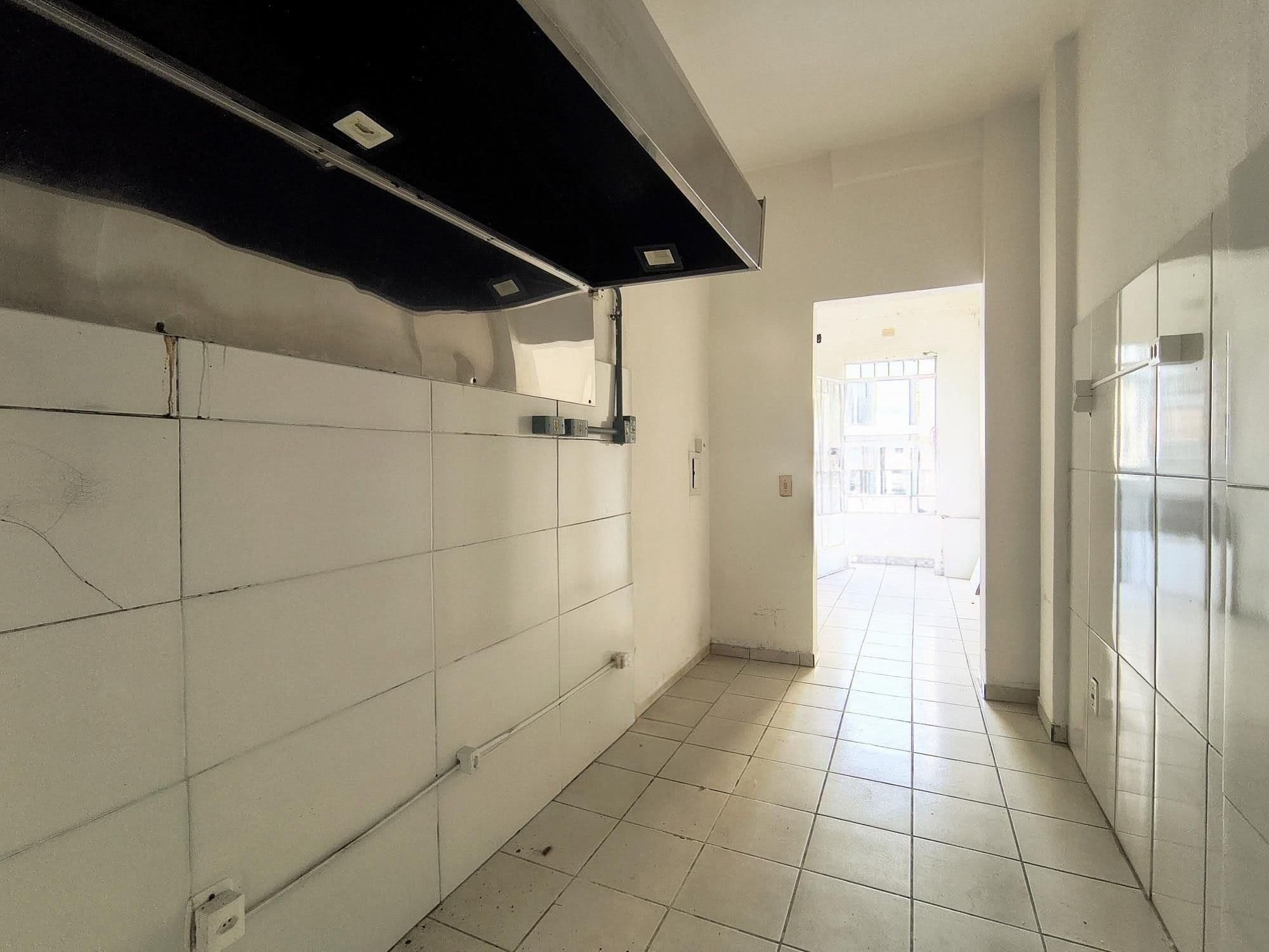Sala Comercial Central térrea para locação e venda — Sala Comercial com 1 sala à venda em Centro, Santa Maria/RS