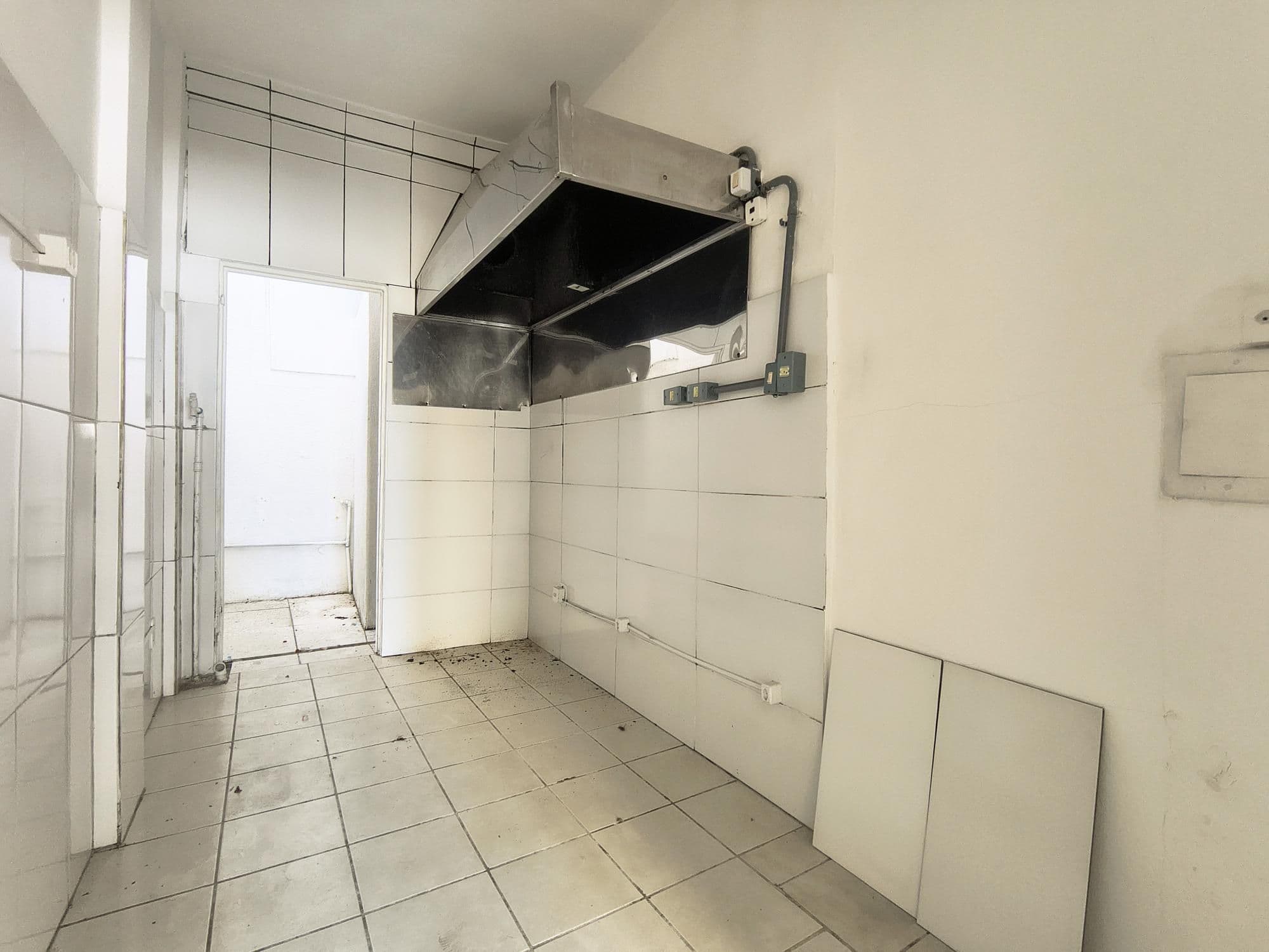 Sala Comercial Central térrea para locação e venda — Sala Comercial com 1 sala à venda em Centro, Santa Maria/RS