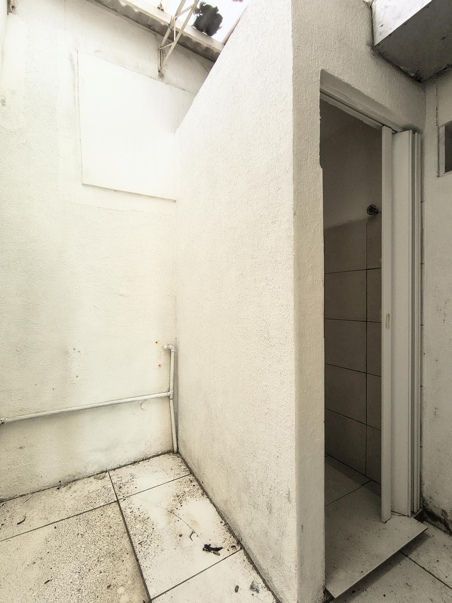 Sala Comercial Central térrea para locação e venda — Sala Comercial com 1 sala à venda em Centro, Santa Maria/RS