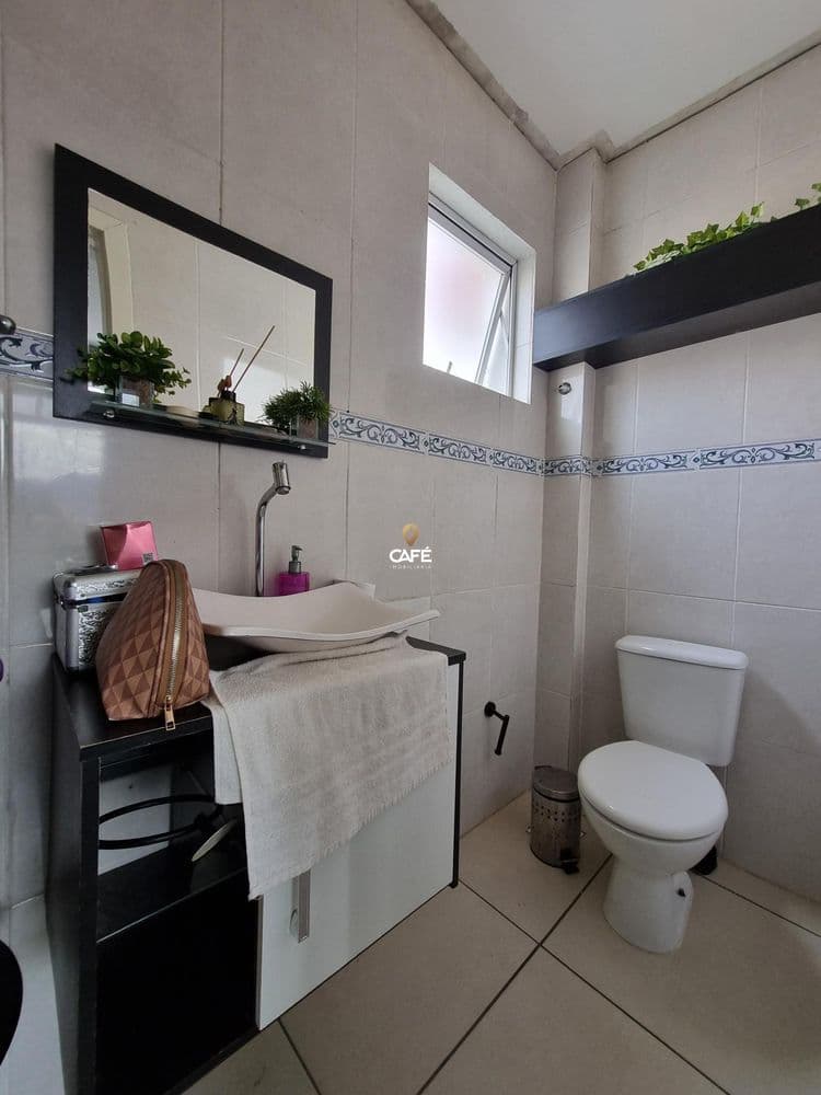 Cobertura Duplex Semi Mobiliada De 3 Dormitórios, Suíte, Sala 2 Ambientes, 2 Banheiros, Co — Cobertura com 3 quartos à venda em Nossa Senhora do Rosário, Santa Maria/RS