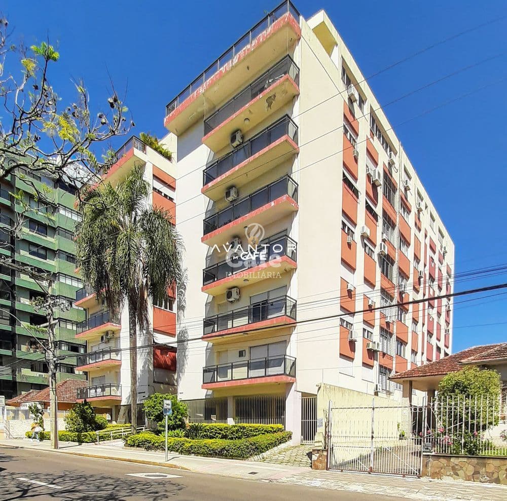 Fachada do prédio com sacadas — Apartamento com 3 quartos à venda no Edifício Hermitage, em Centro, Santa Maria/RS