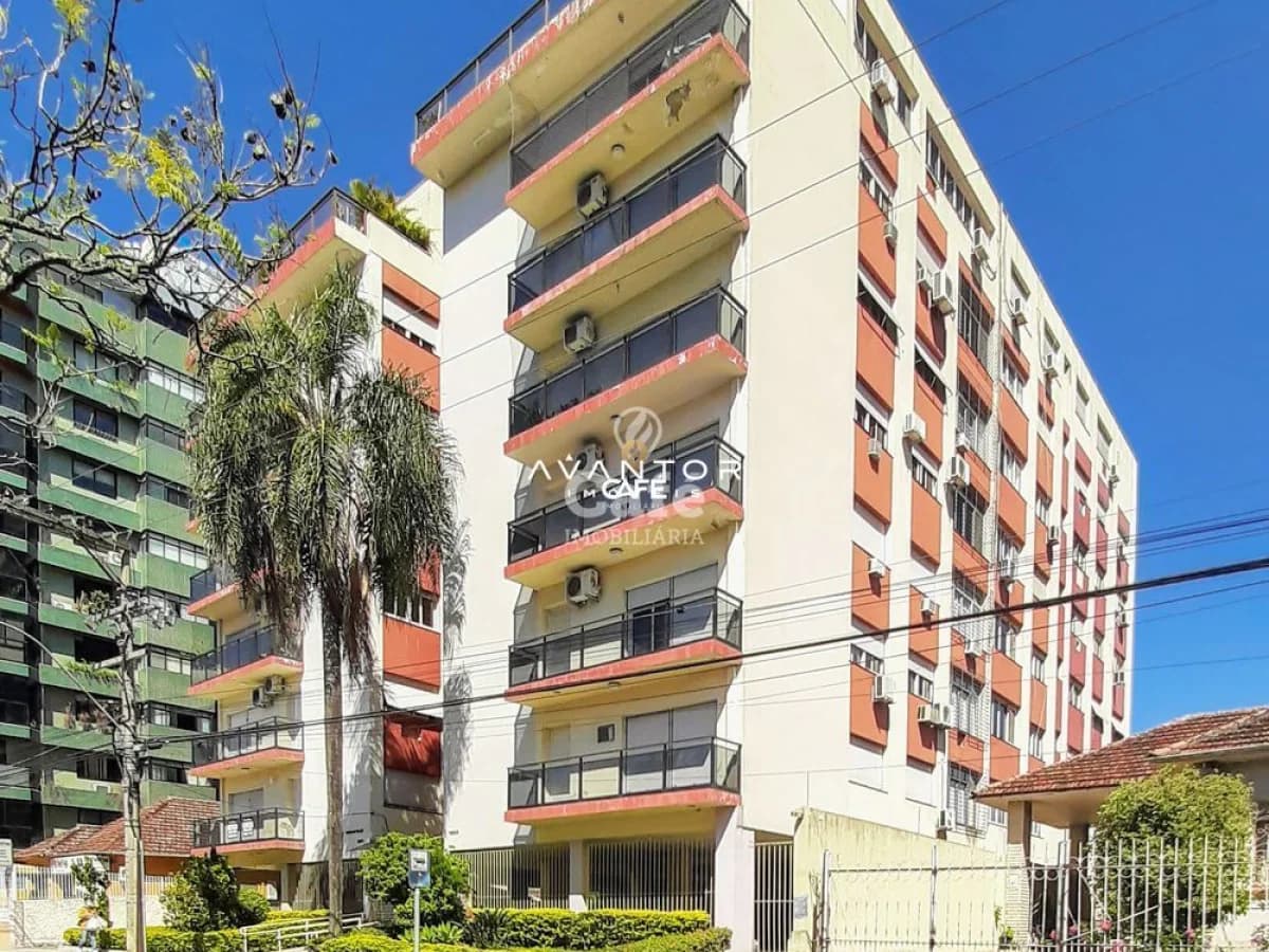 Fachada do prédio com sacadas — Edifício Hermitage, Centro, Santa Maria/RS