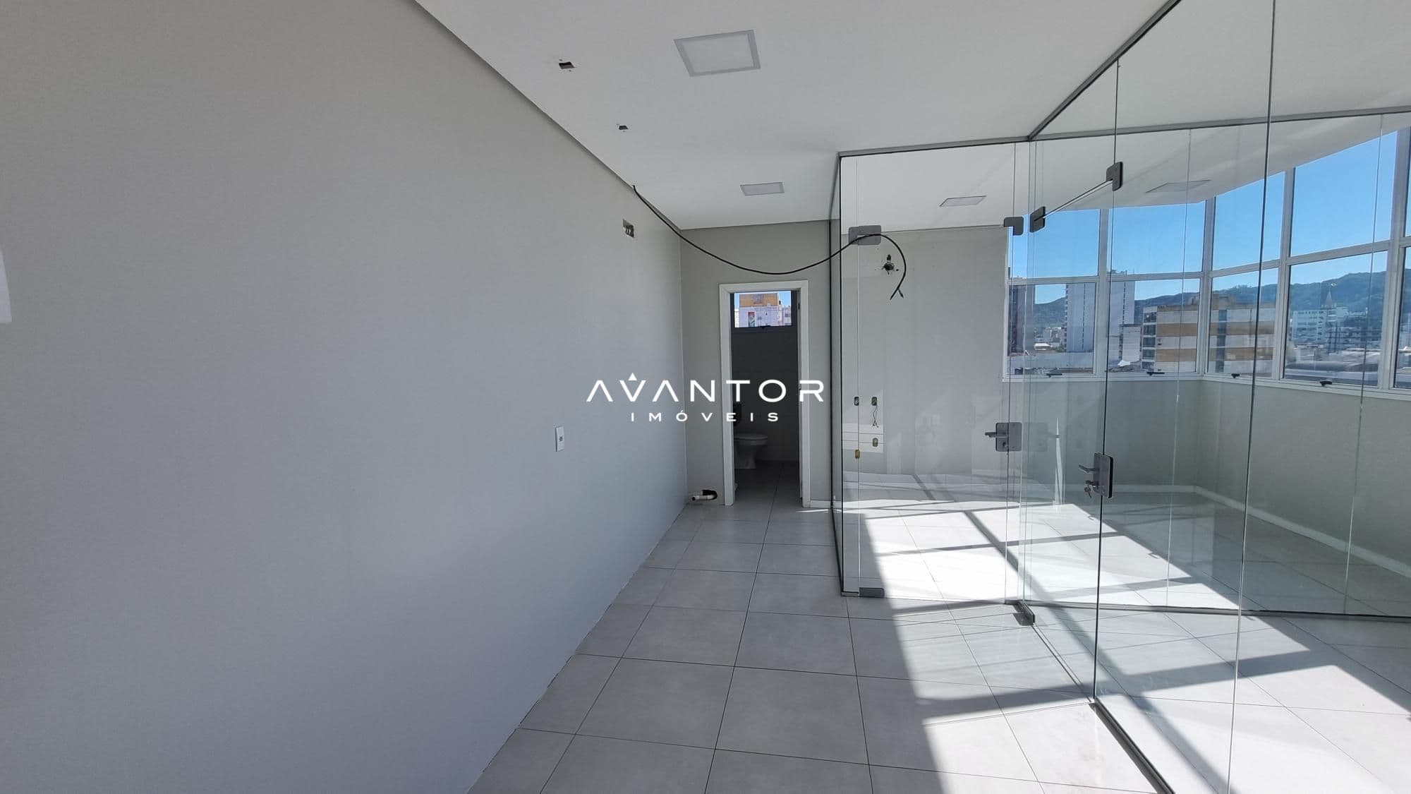 Sala Comercial com 1 sala para alugar no Centro Empresarial Almiro Beltrame, em Centro, Santa Maria/RS — foto 17 de 25