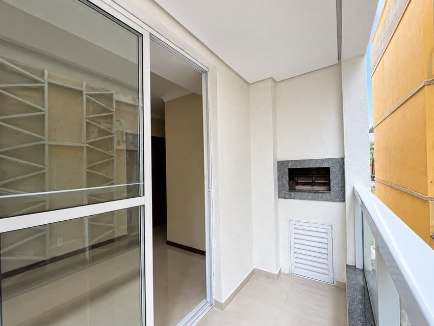 1 Dormitório, com vaga, churrasqueira, Próximo a FADISMA — Apartamento com 1 quarto à venda em Centro, Santa Rosa/RS
