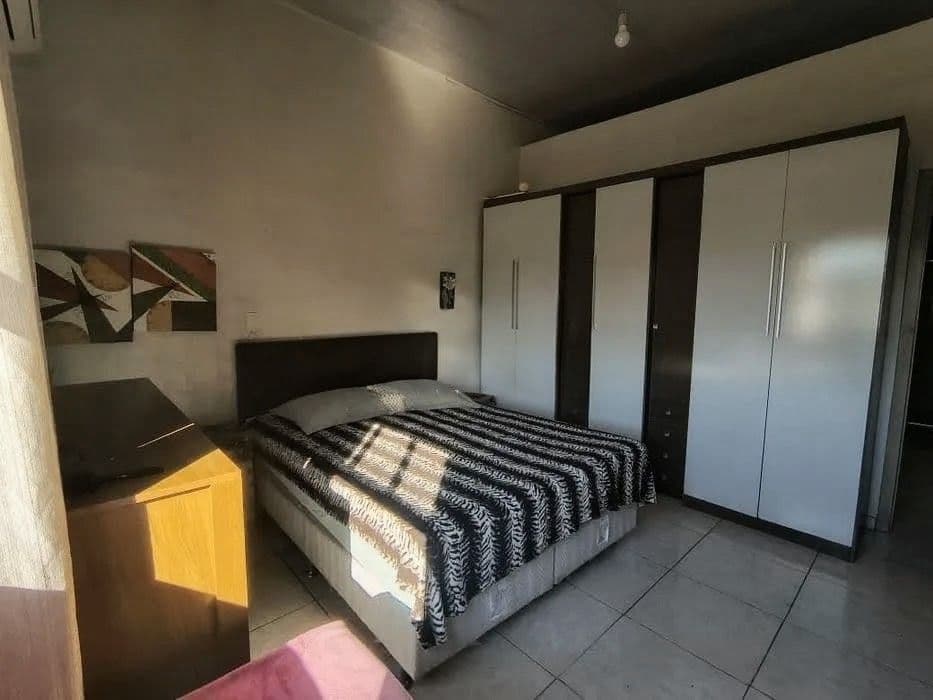 Casa mobiliada de 3 dormitórios no bairro JK para locação — Casa com 3 quartos para alugar em Juscelino Kubitschek, Santa Maria/RS
