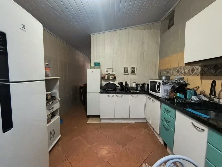 Casa mobiliada de 3 dormitórios no bairro JK para locação — Casa com 3 quartos para alugar em Juscelino Kubitschek, Santa Maria/RS