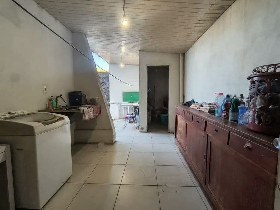 Casa mobiliada de 3 dormitórios no bairro JK para locação — Casa com 3 quartos para alugar em Juscelino Kubitschek, Santa Maria/RS