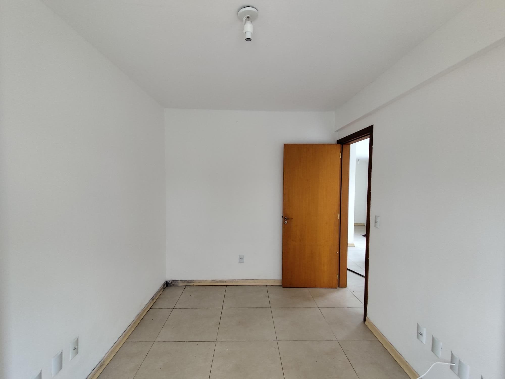 Apartamento de 1 dormitório, com terraço e garagem — Apartamento com 1 quarto para alugar em Centro, Santa Maria/RS