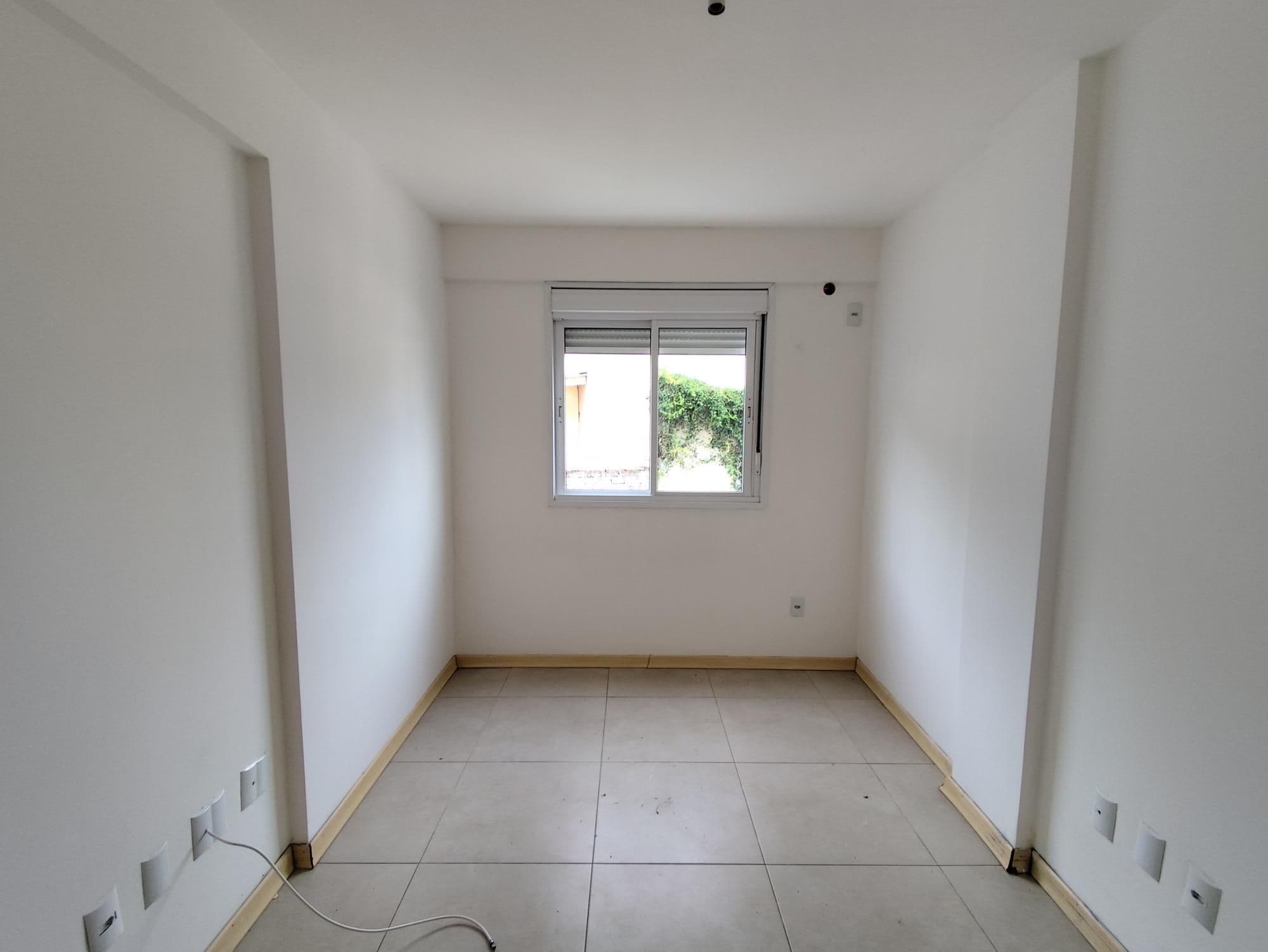 Apartamento de 1 dormitório, com terraço e garagem — Apartamento com 1 quarto para alugar em Centro, Santa Maria/RS