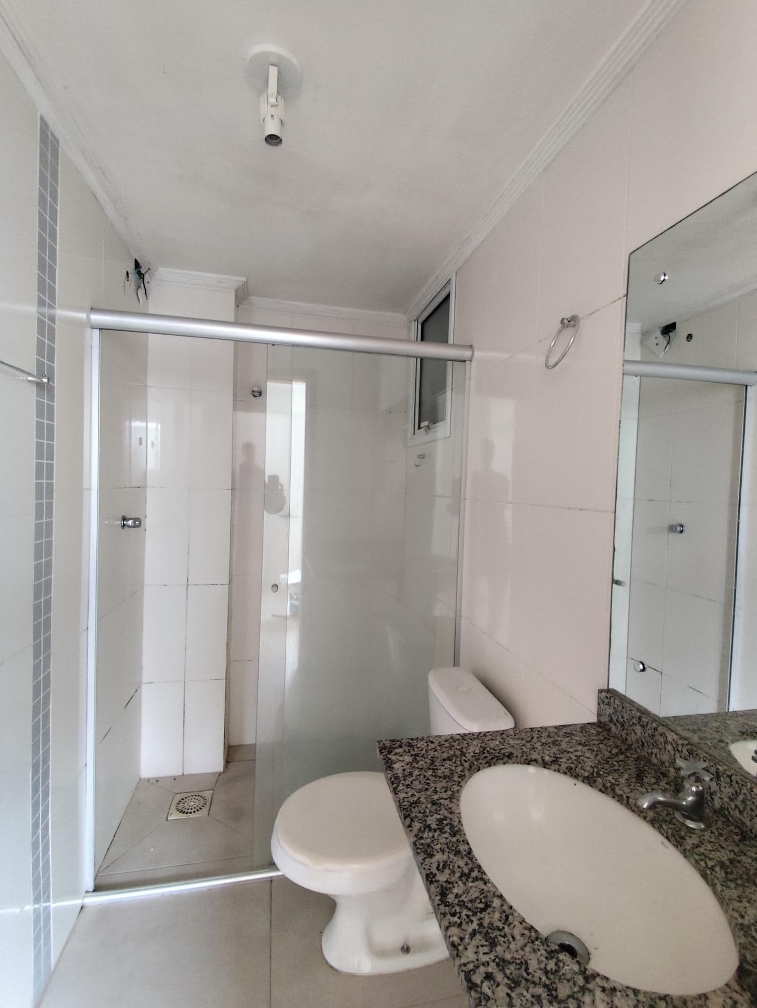 Apartamento de 1 dormitório, com terraço e garagem — Apartamento com 1 quarto para alugar em Centro, Santa Maria/RS