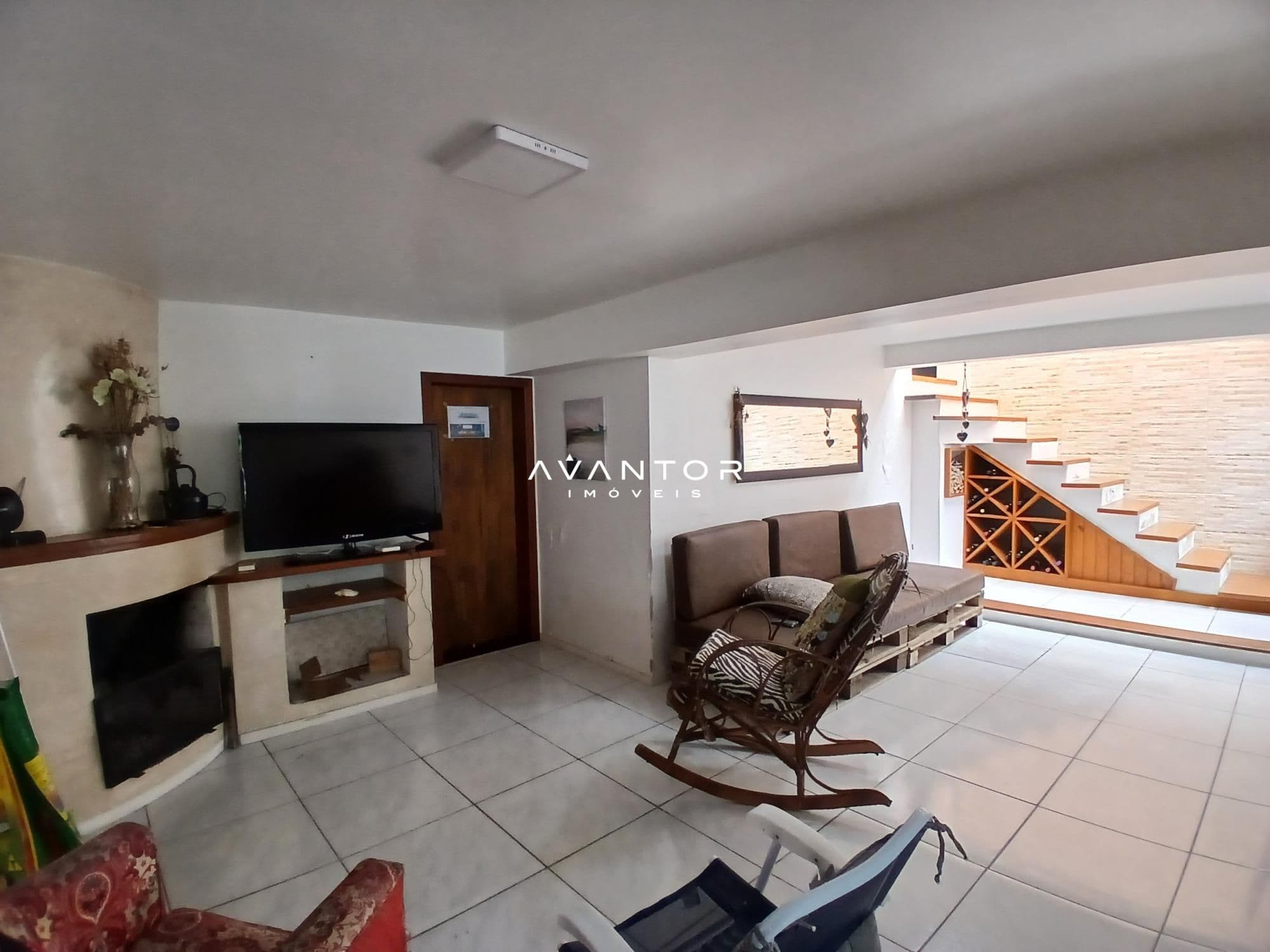 Casa com 5 quartos à venda em Menino Jesus, Santa Maria/RS — foto 2 de 14