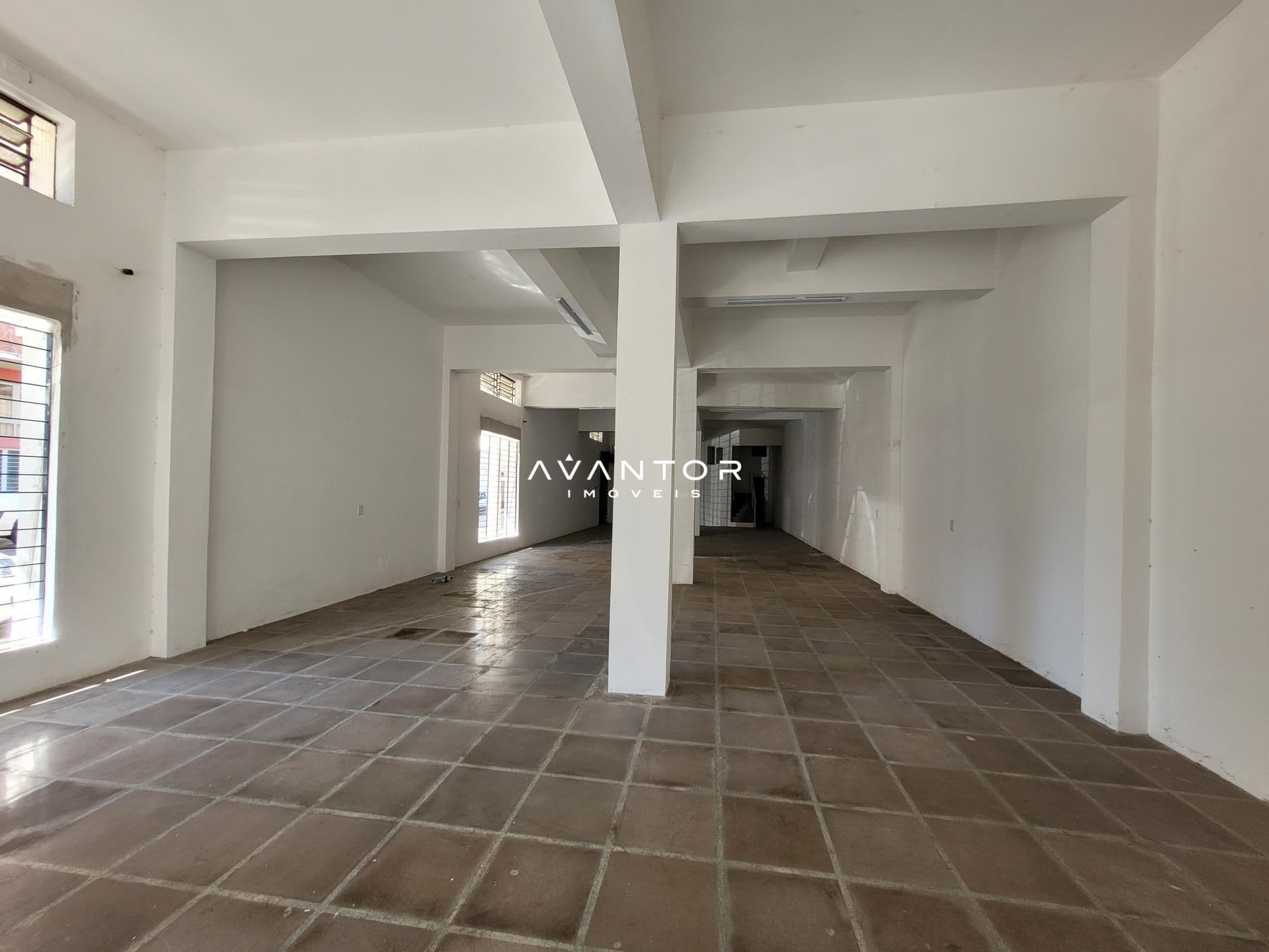 Loja com 2 salas para alugar em Bonfim, Santa Maria/RS — foto 4 de 11