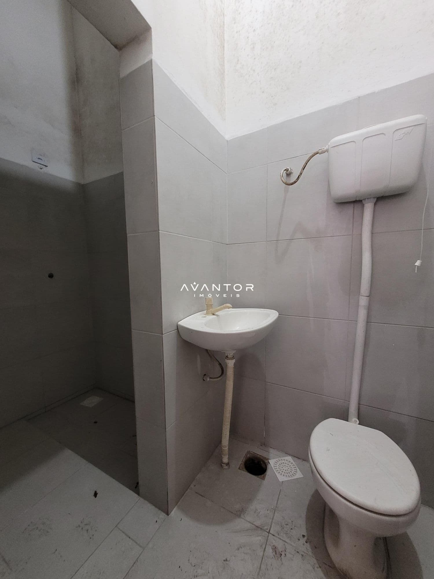 Loja com 2 salas para alugar em Bonfim, Santa Maria/RS — foto 10 de 11
