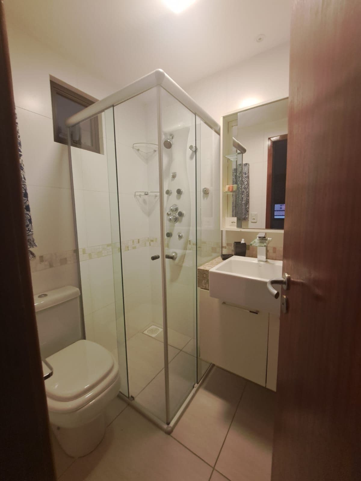 APARTAMENTO 2 Quartos com suíte, 2 banheiros, sacada e vaga de garagem em Nossa Senhora do — Apartamento com 2 quartos à venda em Nossa Senhora do Rosário, Santa Maria/RS
