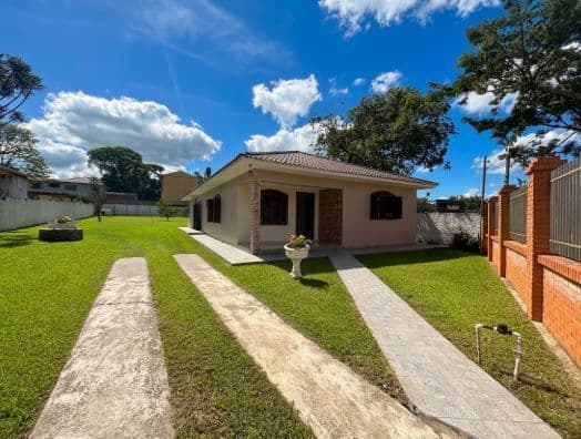 3 dormitórios, 1 suíte, Casa com pátio grande, Boi Morto — Casa com 3 quartos à venda em Boi Morto, Santa Maria/RS