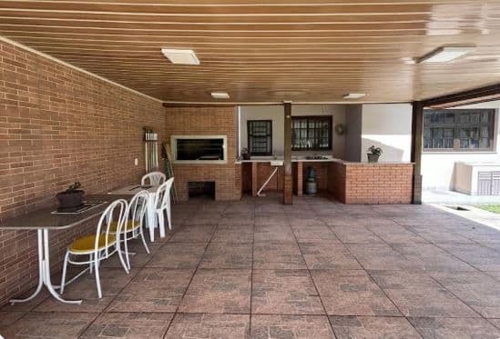 3 dormitórios, 1 suíte, Casa com pátio grande, Boi Morto — Casa com 3 quartos à venda em Boi Morto, Santa Maria/RS