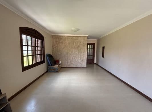 3 dormitórios, 1 suíte, Casa com pátio grande, Boi Morto — Casa com 3 quartos à venda em Boi Morto, Santa Maria/RS