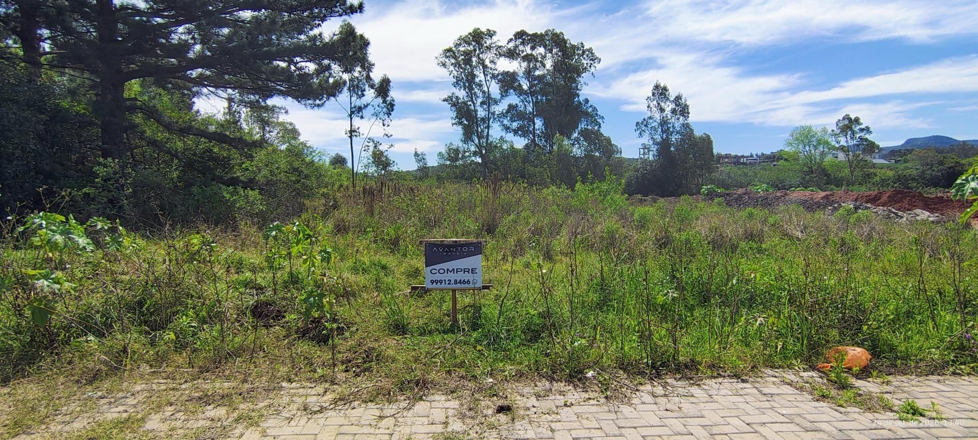 Terreno com vegetação nativa — Terreno à venda em Diácono João Luiz Pozzobon, Santa Maria/RS