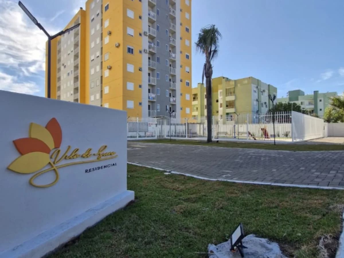 Apartamento de 2 dormitórios, sacada, churrasqueira com garagem no bairro Camobi em Santa — Apartamento com 2 quartos à venda em Camobi, Santa Maria/RS