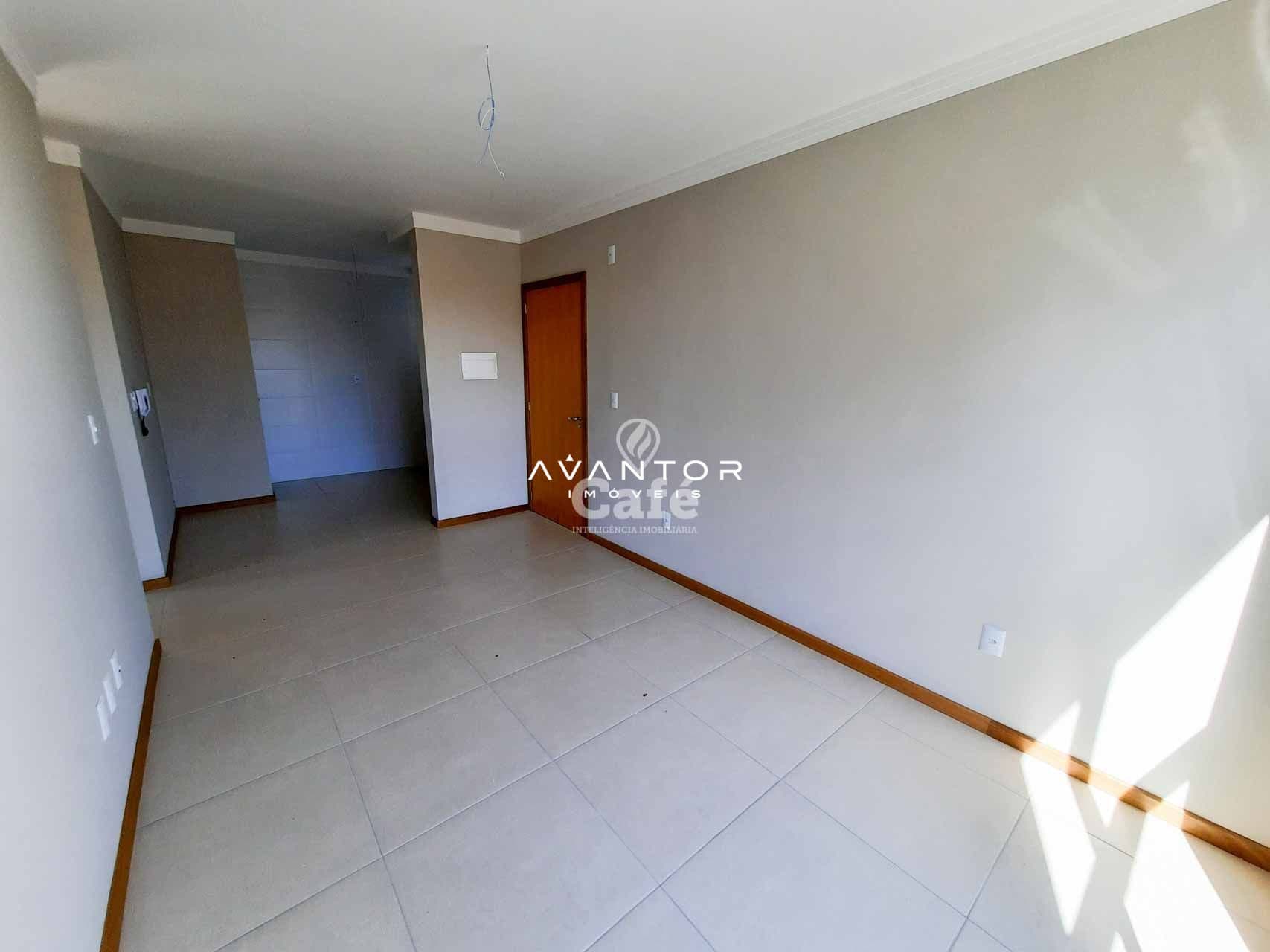Residencial Vitória - Ótimo apartamento de 2 dormitórios, com box de garagem DUPLO (dois c — Apartamento com 2 quartos à venda em Nossa Senhora Medianeira, Santa Maria/RS