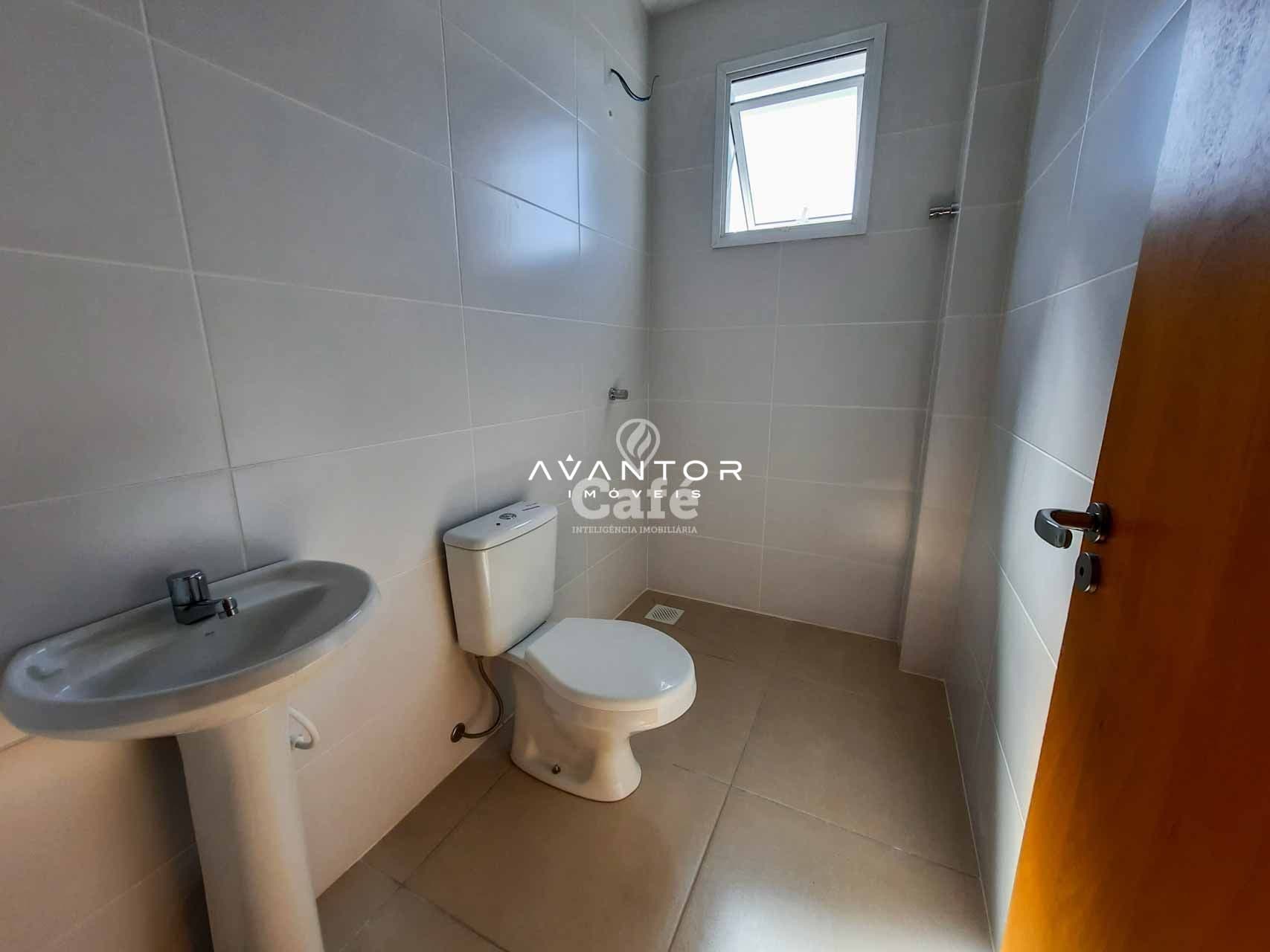 Residencial Vitória - Ótimo apartamento de 2 dormitórios, com box de garagem DUPLO (dois c — Apartamento com 2 quartos à venda em Nossa Senhora Medianeira, Santa Maria/RS