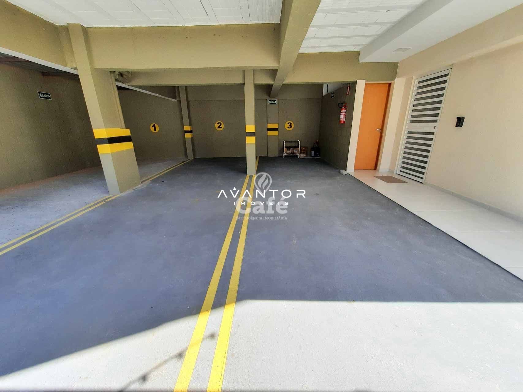 Residencial Vitória - Ótimo apartamento de 2 dormitórios, com box de garagem DUPLO (dois c — Apartamento com 2 quartos à venda em Nossa Senhora Medianeira, Santa Maria/RS