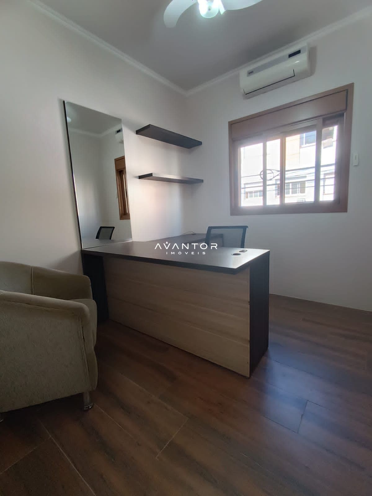 Sala Comercial com 1 sala para alugar em Nossa Senhora de Fátima, Santa Maria/RS — foto 2 de 2
