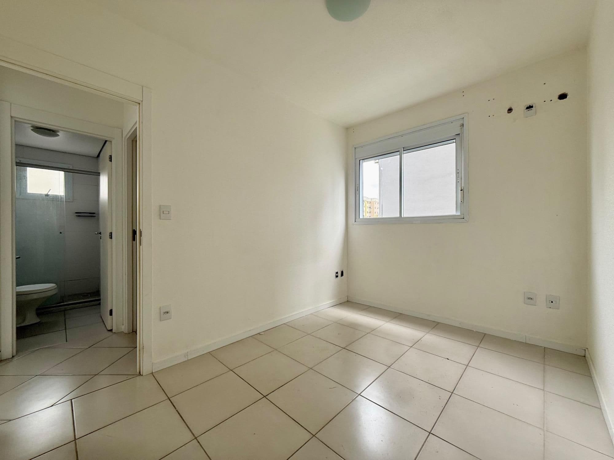 Apartamento 2 quartos, sacada, elevador ,1 vaga no bairro Medianeira — Apartamento com 2 quartos à venda em Nossa Senhora Medianeira, Santa Maria/RS