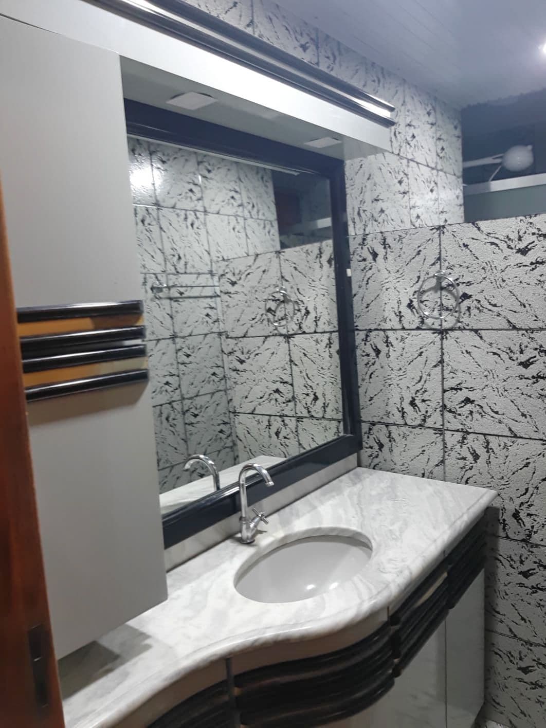 Casa Duplex De 5 Dormitórios, (2) Suíte, (4) Salas, (3) Banheiros, Closet, (3) Cozinhas, L — Casa com 5 quartos à venda em Nossa Senhora do Perpétuo Socorro, Santa Maria/RS