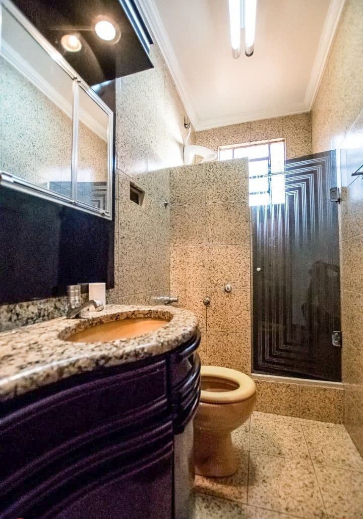 Casa Duplex De 5 Dormitórios, (2) Suíte, (4) Salas, (3) Banheiros, Closet, (3) Cozinhas, L — Casa com 5 quartos à venda em Nossa Senhora do Perpétuo Socorro, Santa Maria/RS